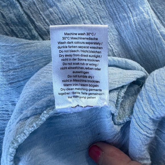 Poetry Linen Crinkle Cool Short Sleeve Button front Powder Blue Blouse - Picture 5 of 6